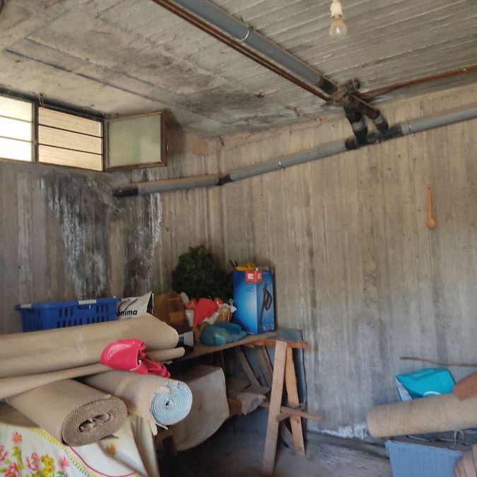 Photo 323758576