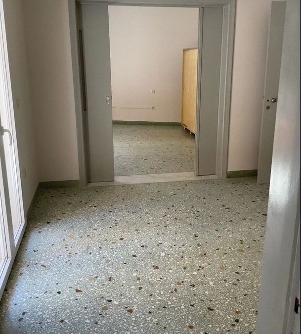 Fotografías 323759980