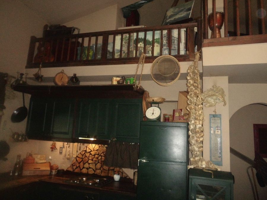 Photo 324212962