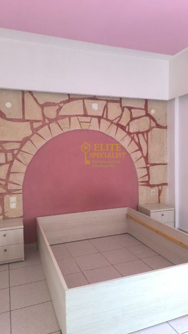 Photo 324778315