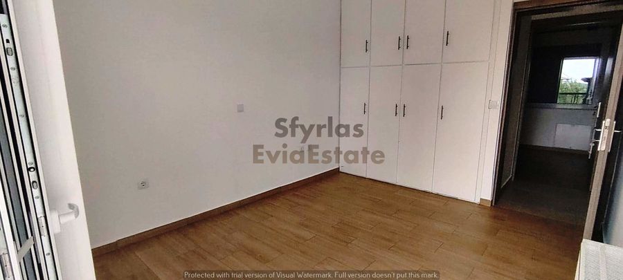 Photo 324779443
