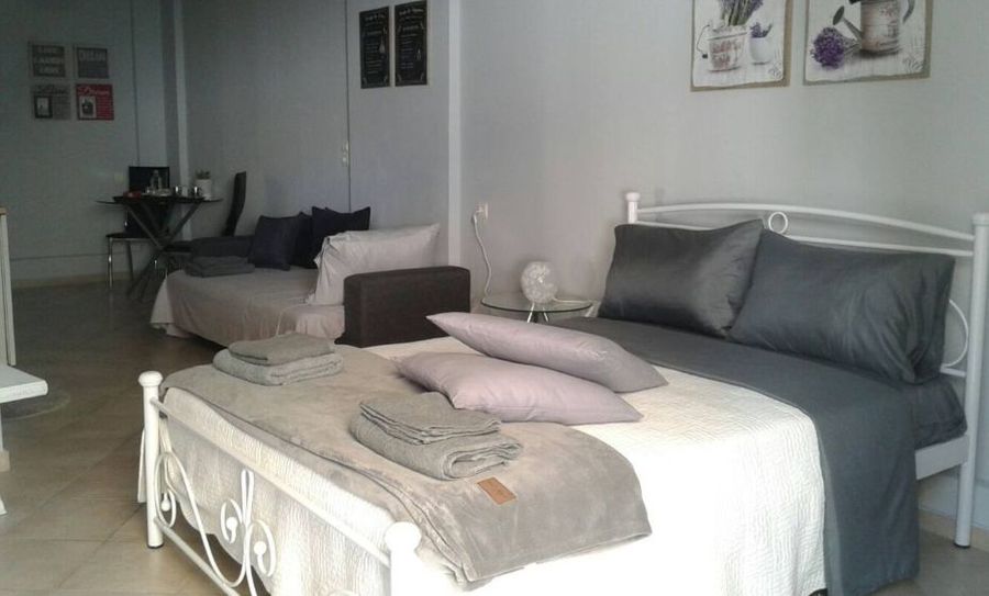 Photo 324783472