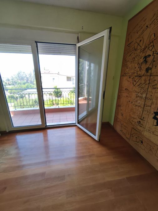 Photo 324787849