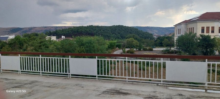 Photo 324994369