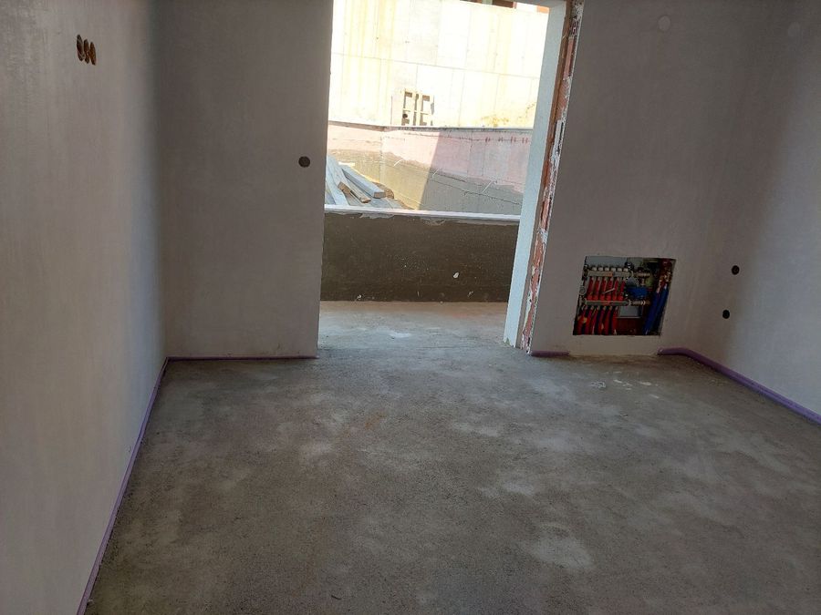 Photo 325076995