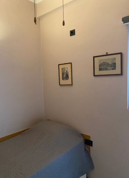 Photo 325109812