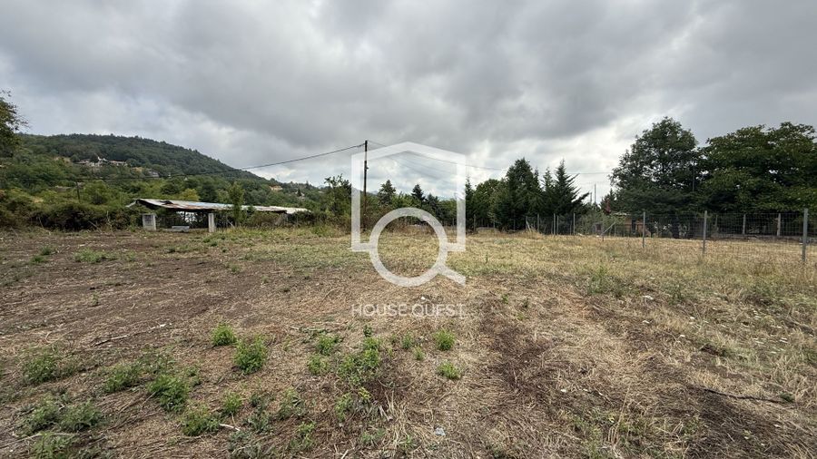 Photo 325164043