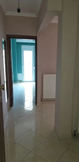 Photo 325282633