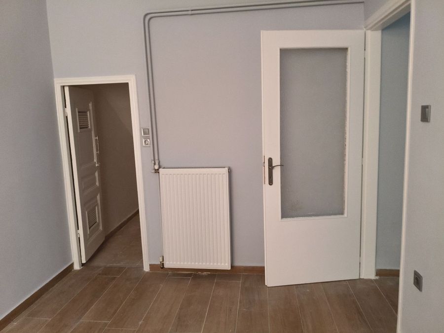 Photo 325609204