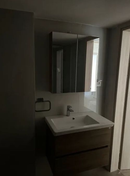 Photo 325839889