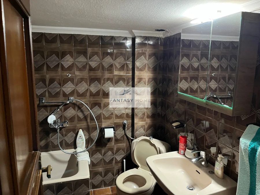 Photo 326034952