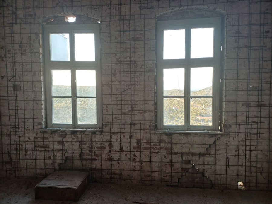 Photo 326040037
