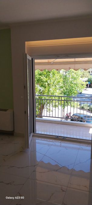 Photo 326150797
