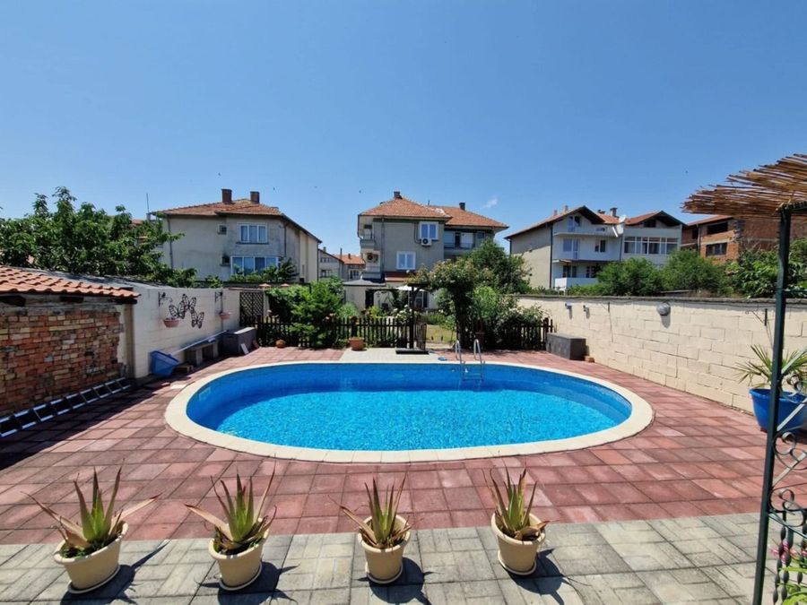 Снимка 326188096