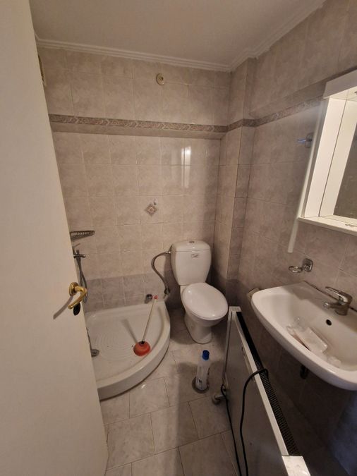 Photo 326233357