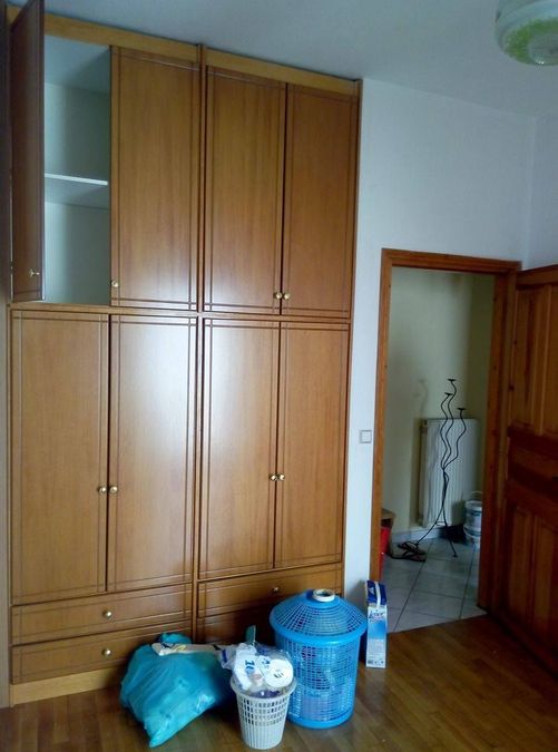 Photo 326327569