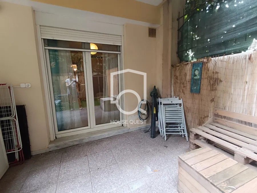 Photo 326607613