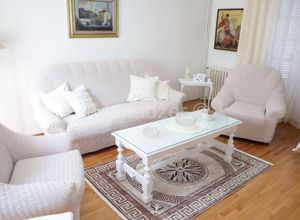  Palilula: Borča - Kovilovo - Crvenka kuća za izdavanje 200 ㎡ 3 Spavaće sobe 900 