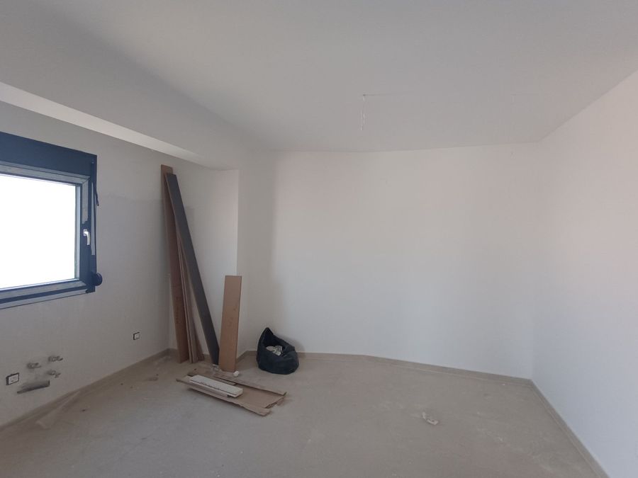 Photo 326993788