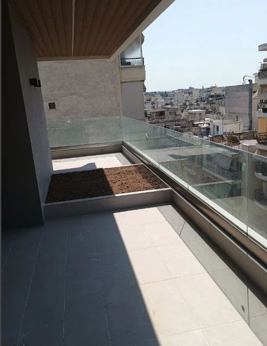 Photo 327257278