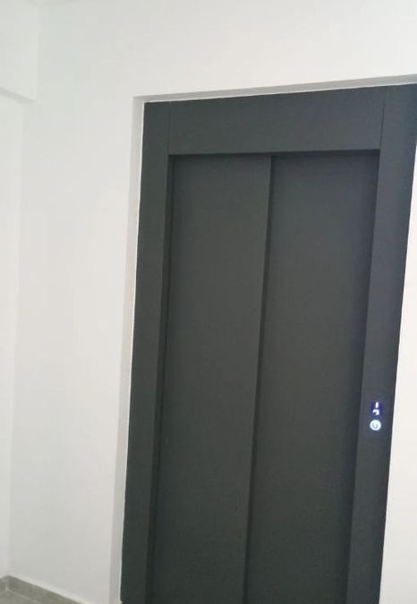 Photo 327257365