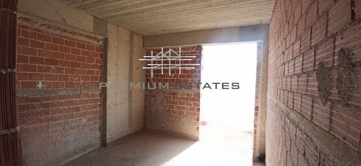 Photo 327337999