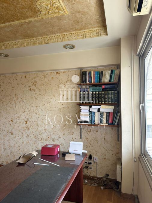 Photo 327508288