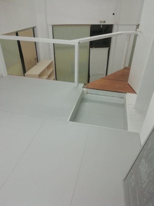 Photo 327541345