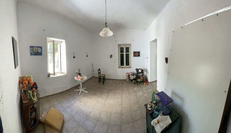 Photo 327564070