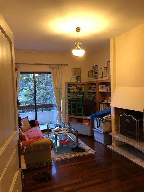 Photo 327575365