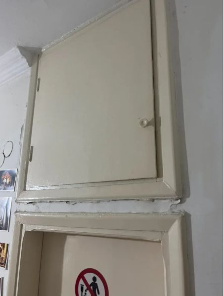 Photo 327636229
