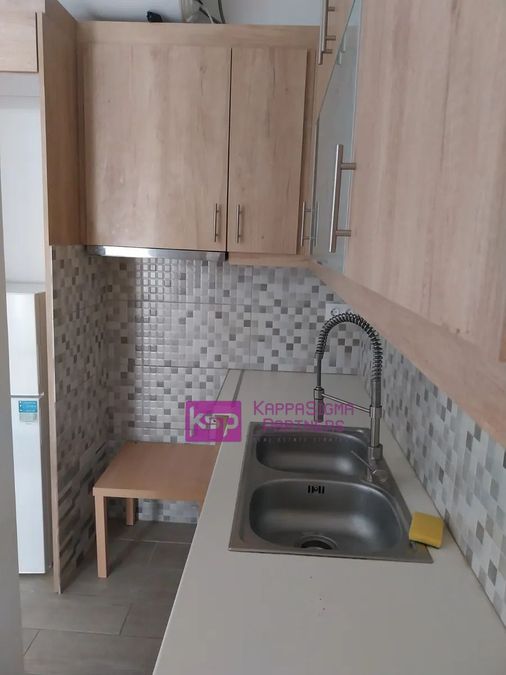 Photo 327870721