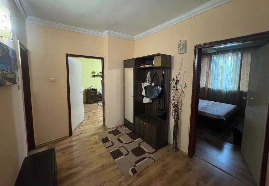 Снимка 327934174