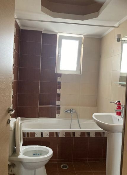 Photo 328307290