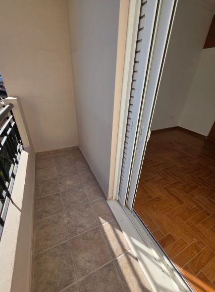 Photo 328330171