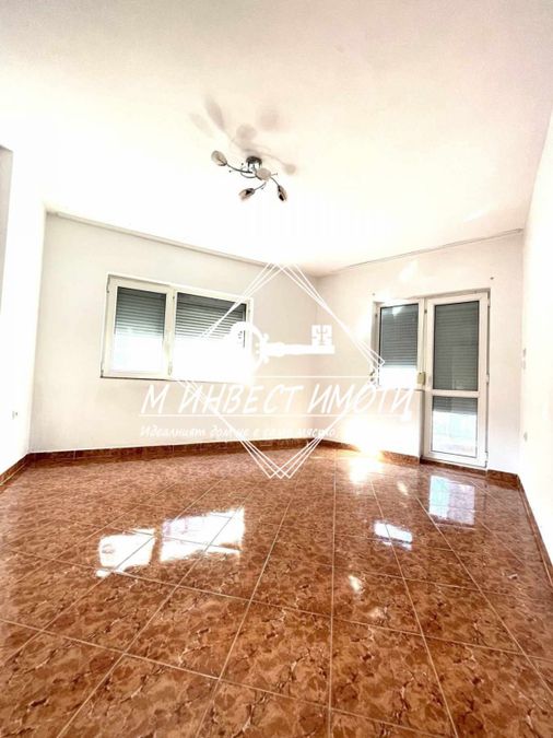 Снимка 328457530