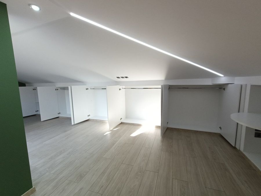 Foto 328483459