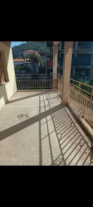 Photo 328506175