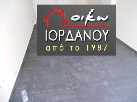Photo 328615030