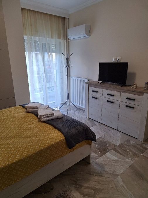 Photo 328782520