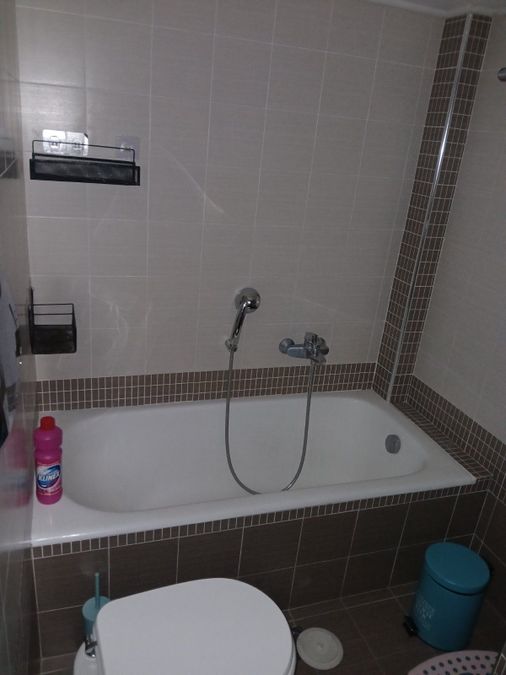 Photo 329330746