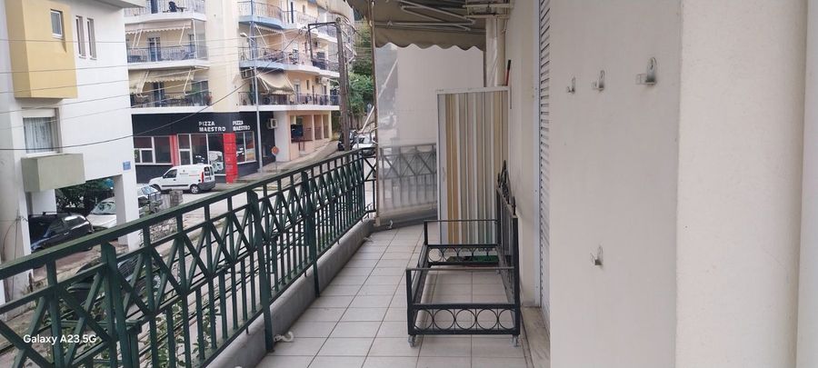 Photo 329532985
