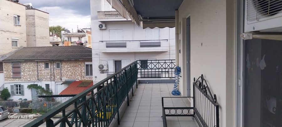 Photo 329532988