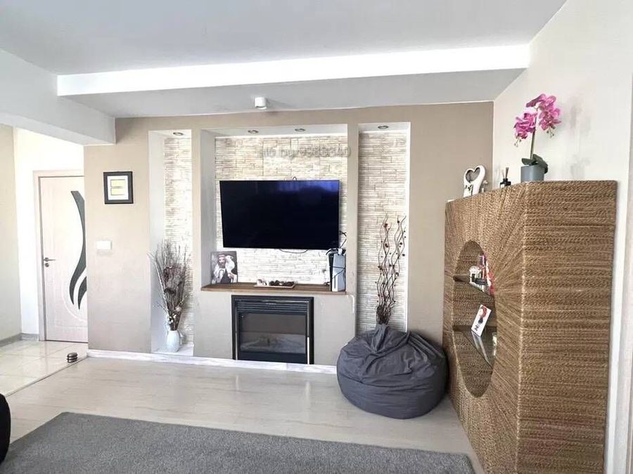 Снимка 329580739