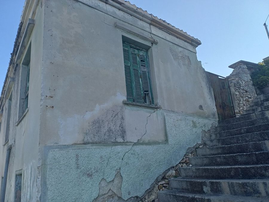 Photo 329711536