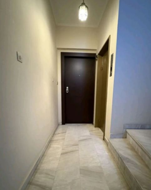 Photo 329748547
