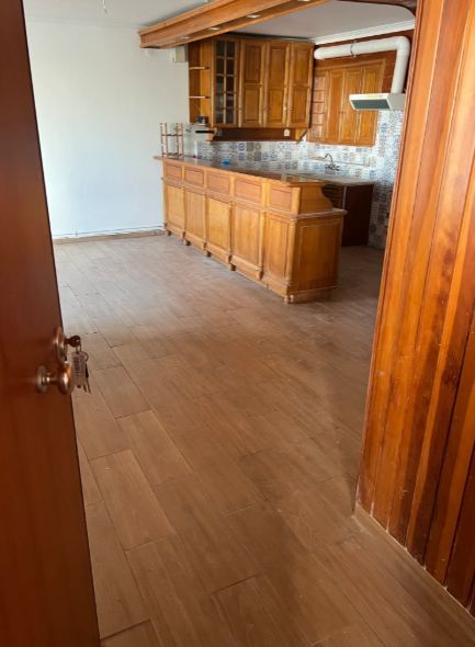 Photo 329821282