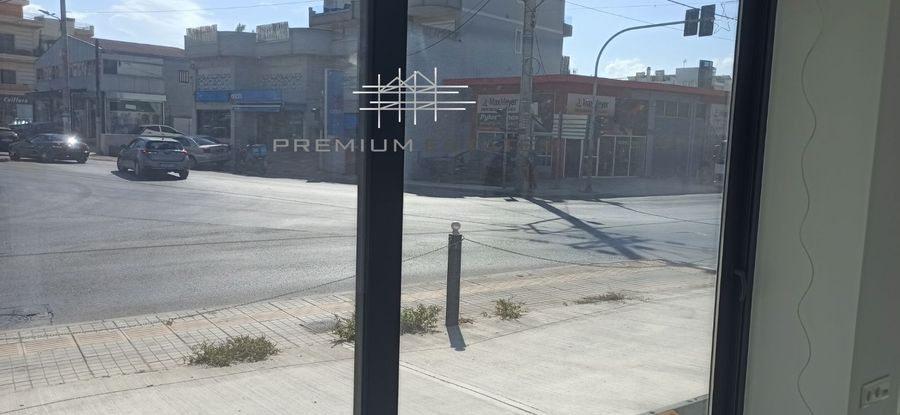 Photo 329996119