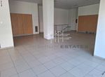 Photo 329998186