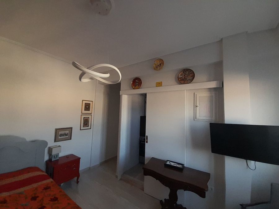 Photo 330029605